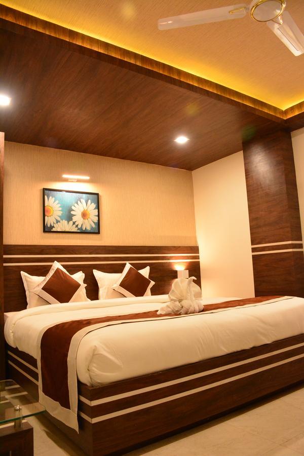 Hotel The Suncity Bhubaneswar Exterior foto